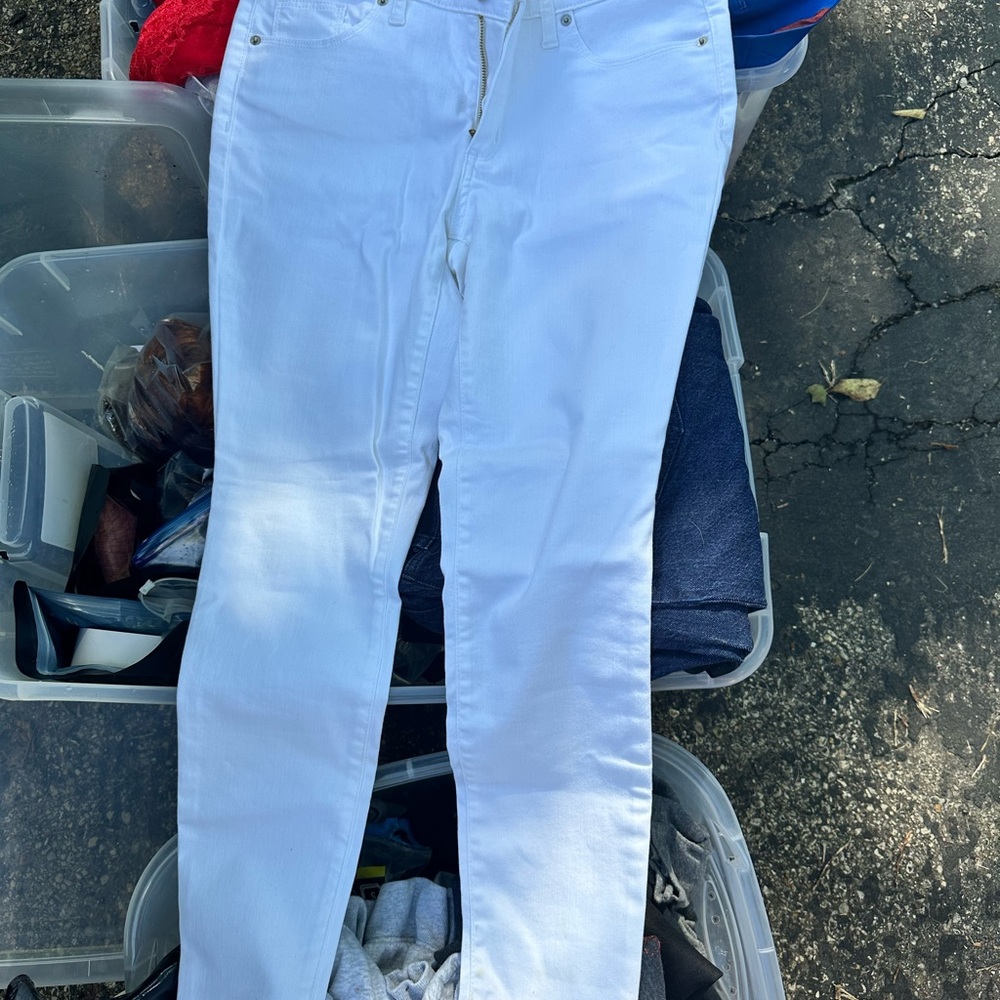 Universal Thread White Jeans